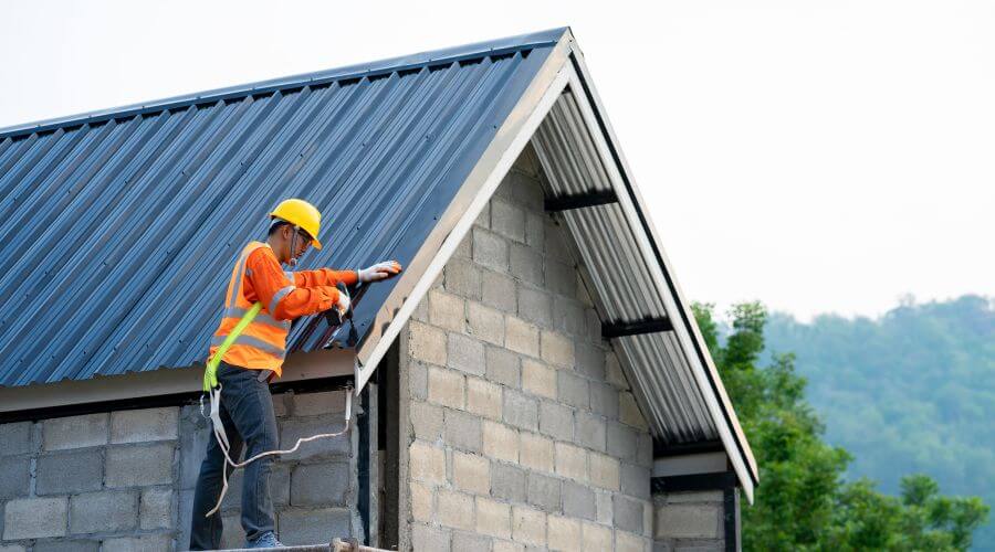 Professional Flat Roofing Installation in Mount Sterling, IL